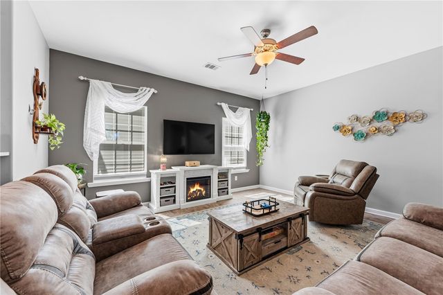 358 Daniel Trent Way, Kingsland, GA 31548
