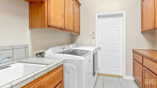 9813 Fitzgerald Drive, Bakersfield, CA 93311