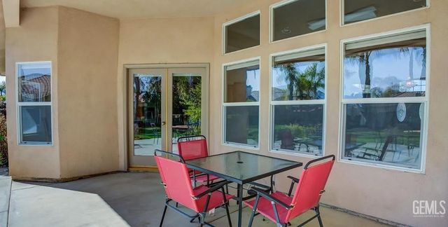 9813 Fitzgerald Drive, Bakersfield, CA 93311