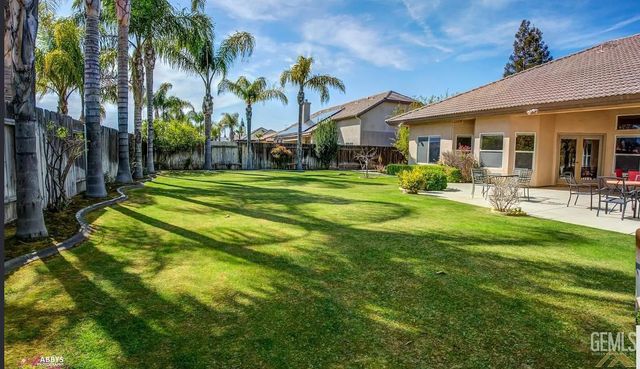 9813 Fitzgerald Drive, Bakersfield, CA 93311