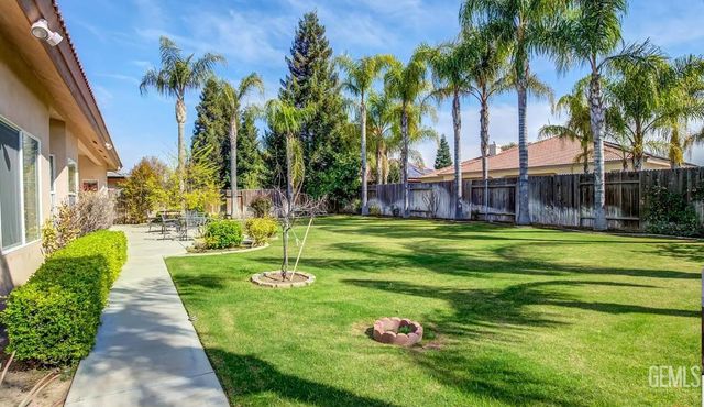 9813 Fitzgerald Drive, Bakersfield, CA 93311