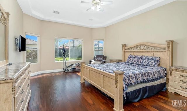 9813 Fitzgerald Drive, Bakersfield, CA 93311