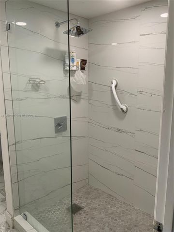 11631 SW 2nd St 20104, Pembroke Pines, FL 33025