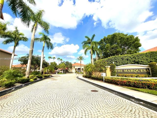 11631 SW 2nd St 20104, Pembroke Pines, FL 33025