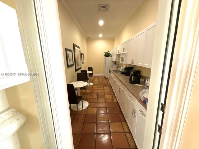 11631 SW 2nd St 20104, Pembroke Pines, FL 33025