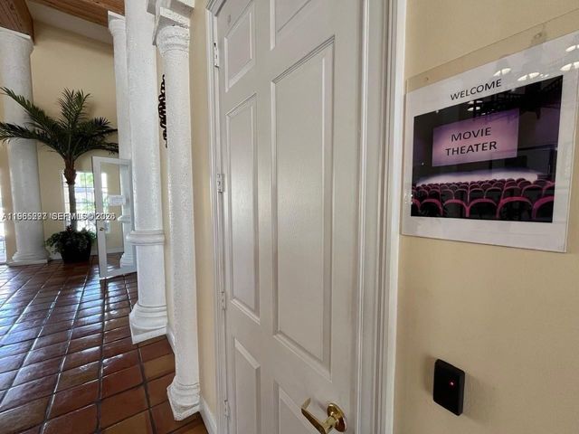 11631 SW 2nd St 20104, Pembroke Pines, FL 33025