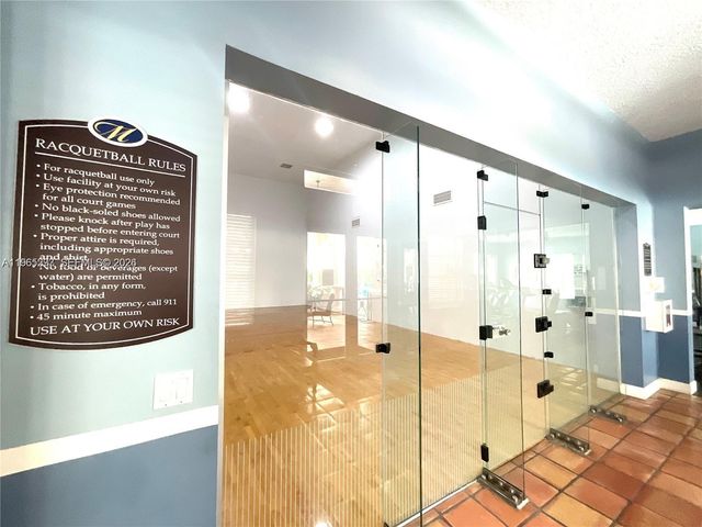 11631 SW 2nd St 20104, Pembroke Pines, FL 33025