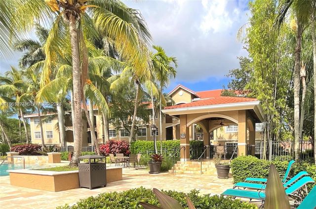 11631 SW 2nd St 20104, Pembroke Pines, FL 33025