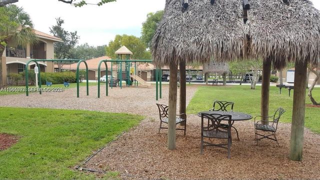 11631 SW 2nd St 20104, Pembroke Pines, FL 33025