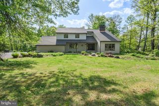 4908 MARTHA LN #, Schwenksville, PA 19473