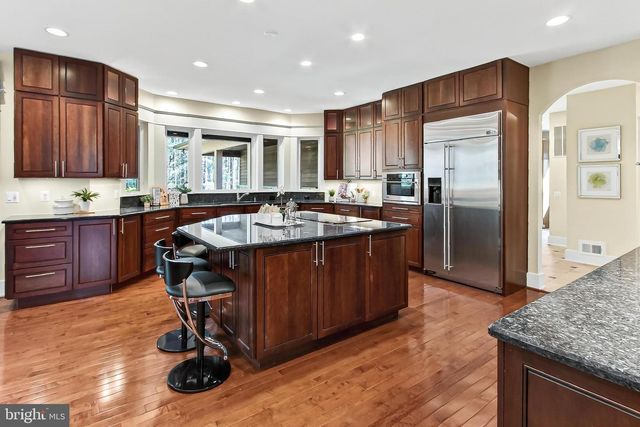 11568 LILTING LN, Fairfax Station, VA 22039