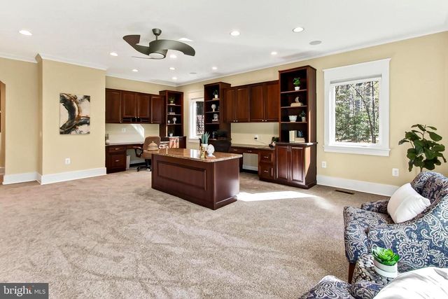 11568 LILTING LN, Fairfax Station, VA 22039