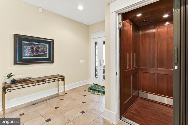 11568 LILTING LN, Fairfax Station, VA 22039