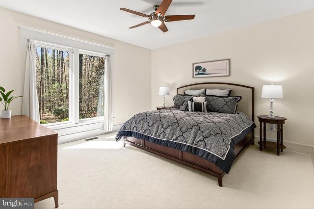 11568 LILTING LN, Fairfax Station, VA 22039