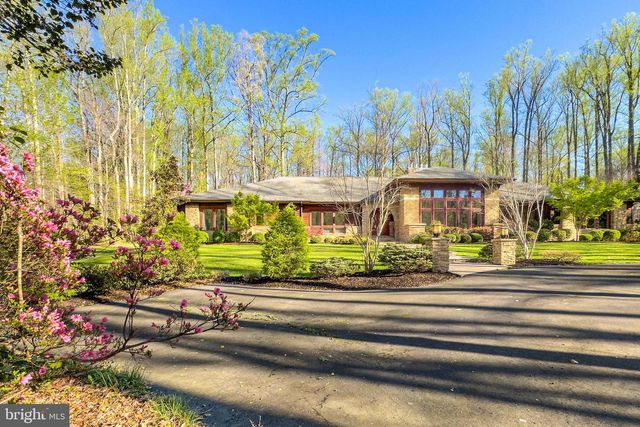 11568 LILTING LN, Fairfax Station, VA 22039