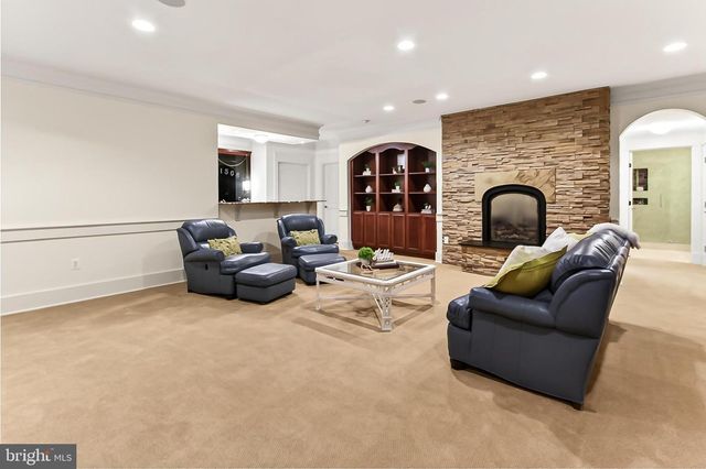 11568 LILTING LN, Fairfax Station, VA 22039