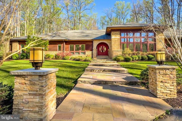 11568 LILTING LN, Fairfax Station, VA 22039