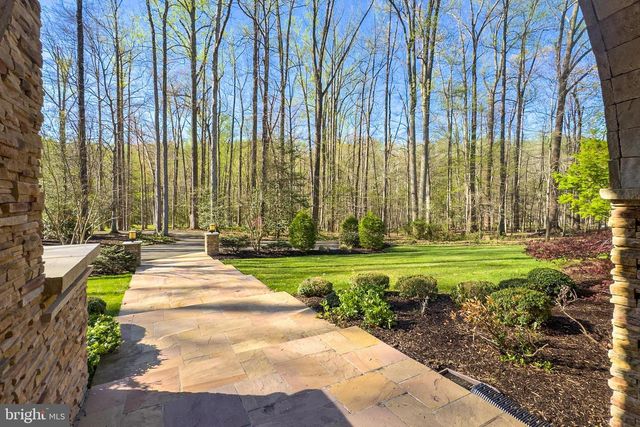 11568 LILTING LN, Fairfax Station, VA 22039