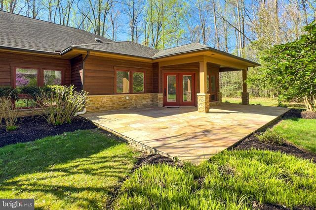 11568 LILTING LN, Fairfax Station, VA 22039