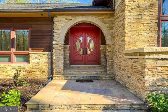 11568 LILTING LN, Fairfax Station, VA 22039