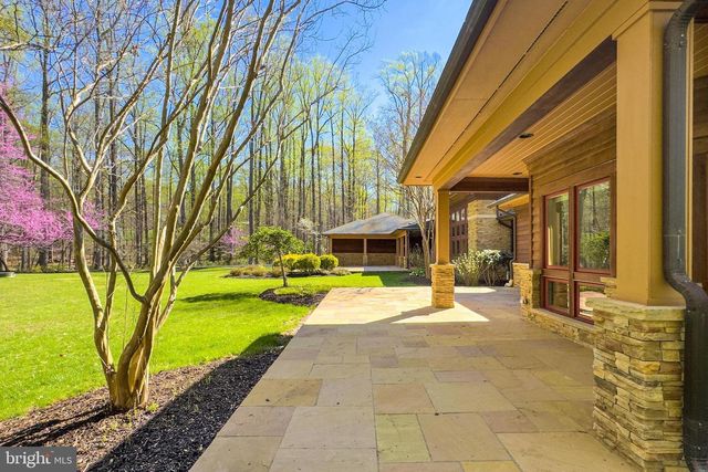 11568 LILTING LN, Fairfax Station, VA 22039