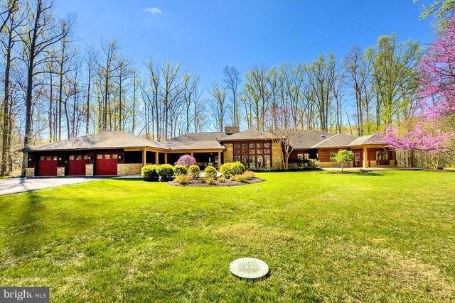 11568 LILTING LN, Fairfax Station, VA 22039