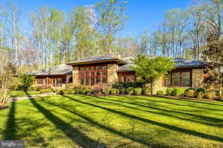 11568 LILTING LN, Fairfax Station, VA 22039