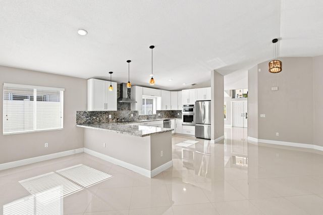 13513 NW 7TH Street, Plantation, FL 33325