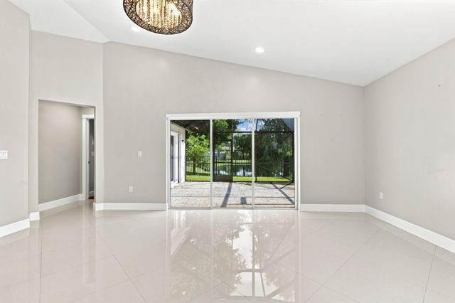 13513 NW 7TH Street, Plantation, FL 33325