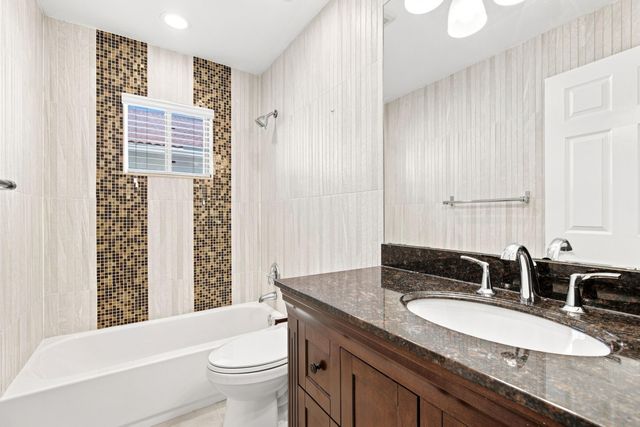 13513 NW 7TH Street, Plantation, FL 33325