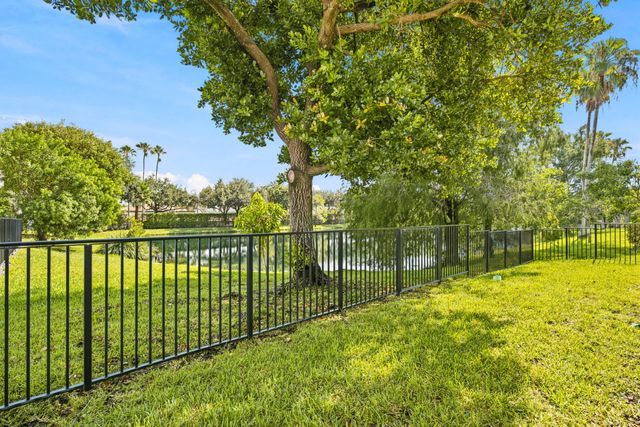 13513 NW 7TH Street, Plantation, FL 33325