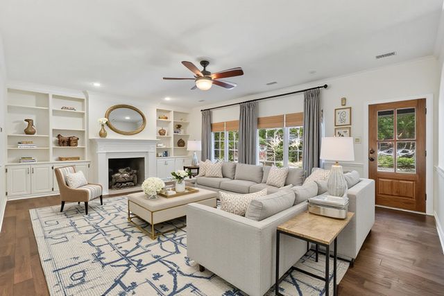 2088 DEERWOODS CV, Germantown, TN 38139