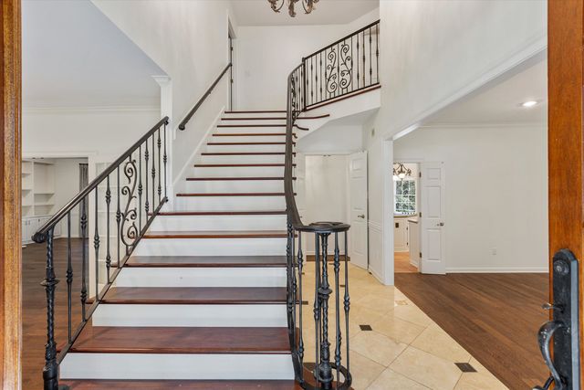 2088 DEERWOODS CV, Germantown, TN 38139