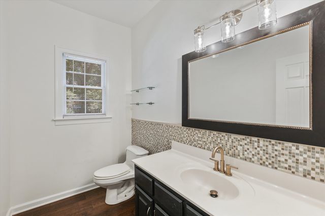 2088 DEERWOODS CV, Germantown, TN 38139