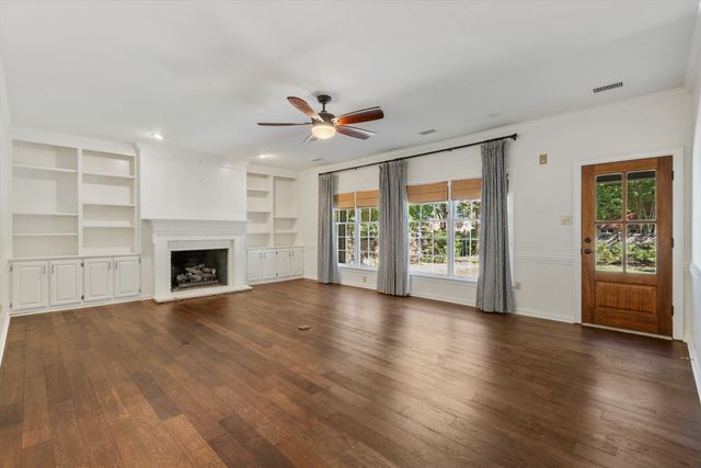 2088 DEERWOODS CV, Germantown, TN 38139