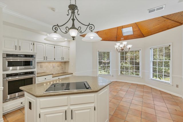 2088 DEERWOODS CV, Germantown, TN 38139