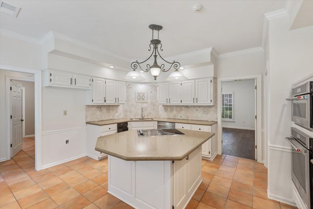 2088 DEERWOODS CV, Germantown, TN 38139