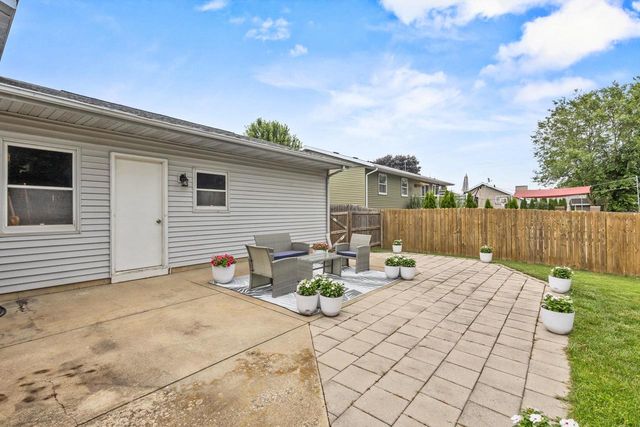 1204 Centennial Parkway, Waunakee, WI 53597
