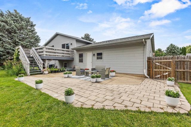 1204 Centennial Parkway, Waunakee, WI 53597