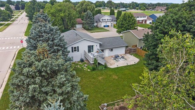 1204 Centennial Parkway, Waunakee, WI 53597