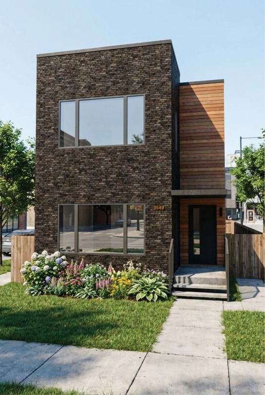 825 N Drake Avenue, Chicago, IL 60651