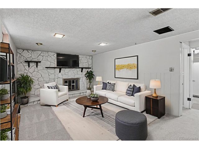 3535 W Pimlico Ave, Englewood, CO 80110