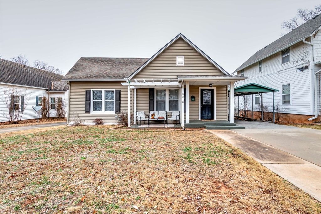310 W 8th Street, Chandler, OK 74834