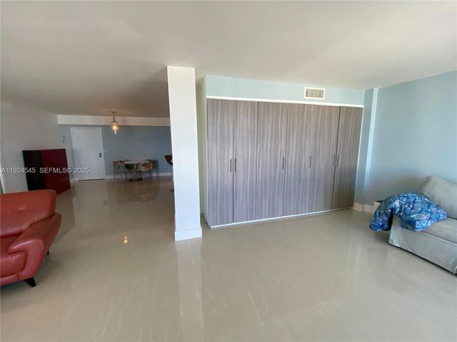 1500 S Ocean Dr 16J, Hollywood, FL 33019