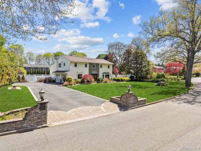 12 Mansfield Lane S, East Northport, NY 11731