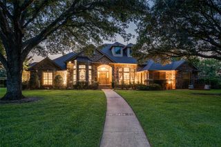 1093 Pheasant Walk, Oak Grove, TX 75142