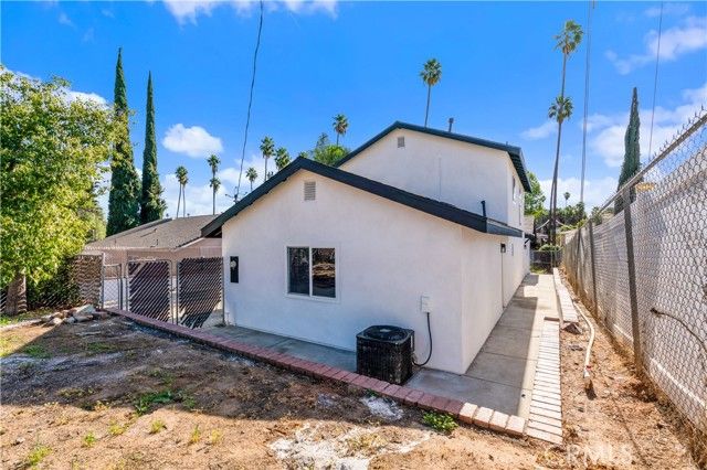 7247 Pontoosuc, Riverside, CA 92504