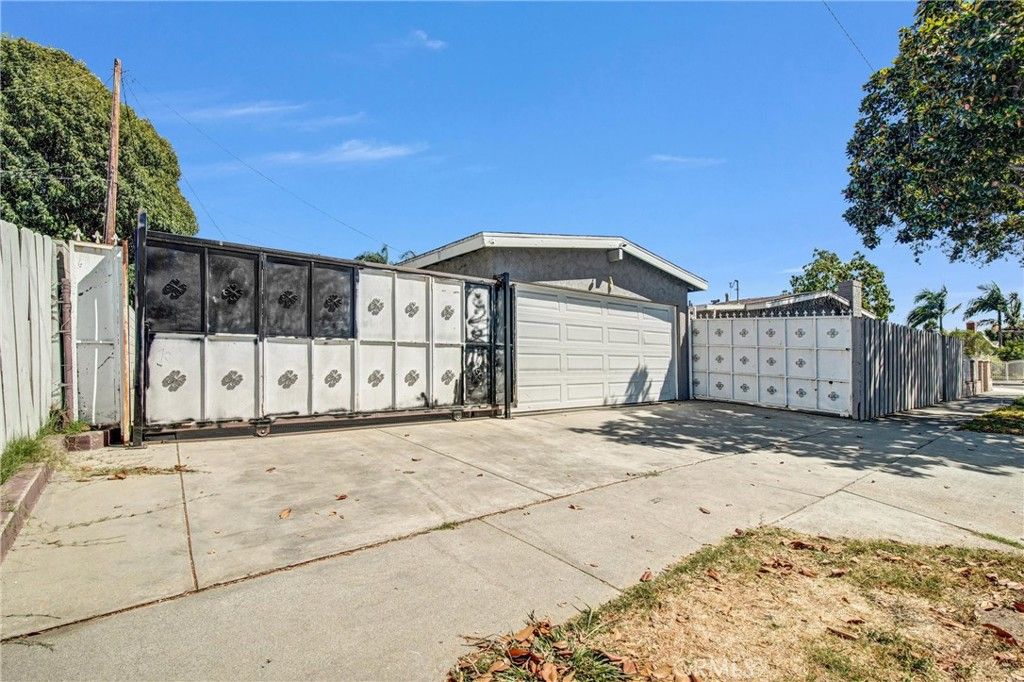 Image 3 of property listing at 13903 Moccasin Street, La Puente, CA 91746