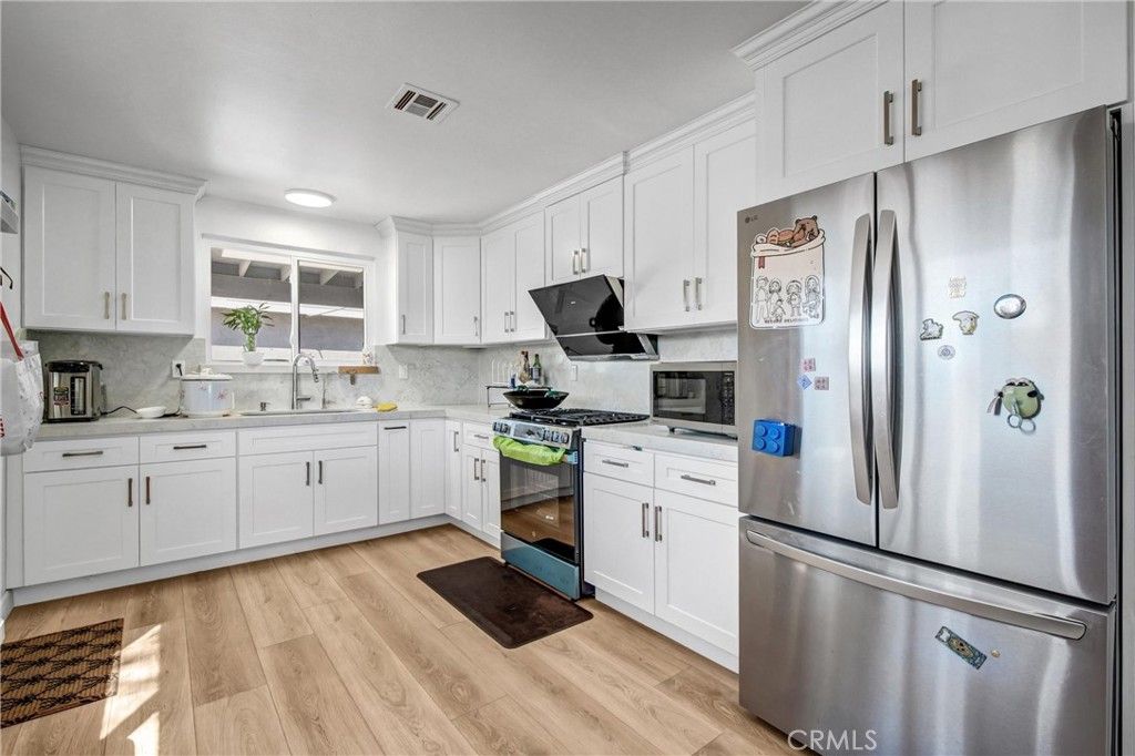 Image 7 of property listing at 13903 Moccasin Street, La Puente, CA 91746