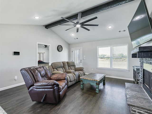 1460 County Road 701, Cleburne, TX 76031